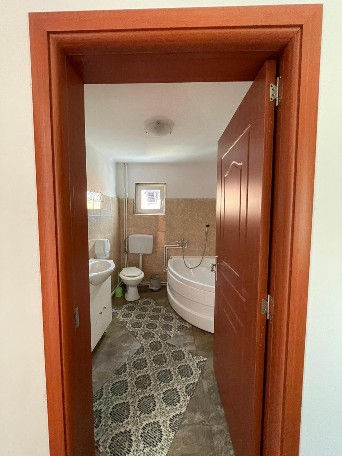 Apartamento Casa Noastra Călimăneşti Exterior foto